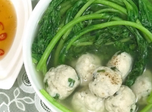 Canh Tần Ô Nấu Chả Cá